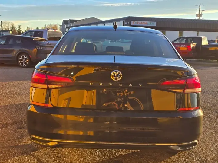 Volkswagen Passat 2020 photo 5