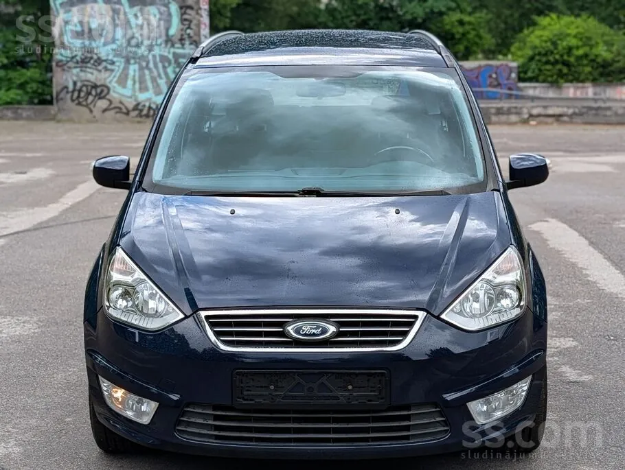 Ford Galaxy 2013 photo 5