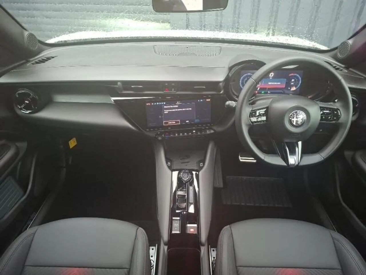 Alfa Romeo Junior 2026 photo 3