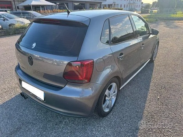 Volkswagen Polo 2012 photo 3