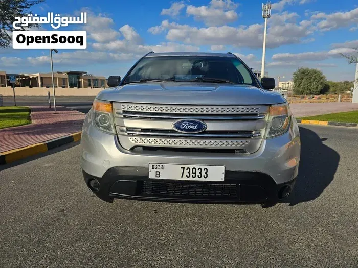 Ford Explorer 2014 photo 2