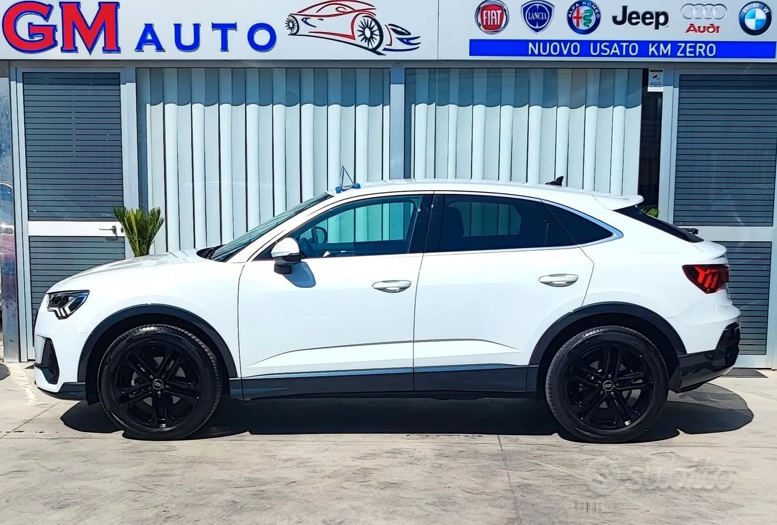 Audi Q3 2023 photo 4