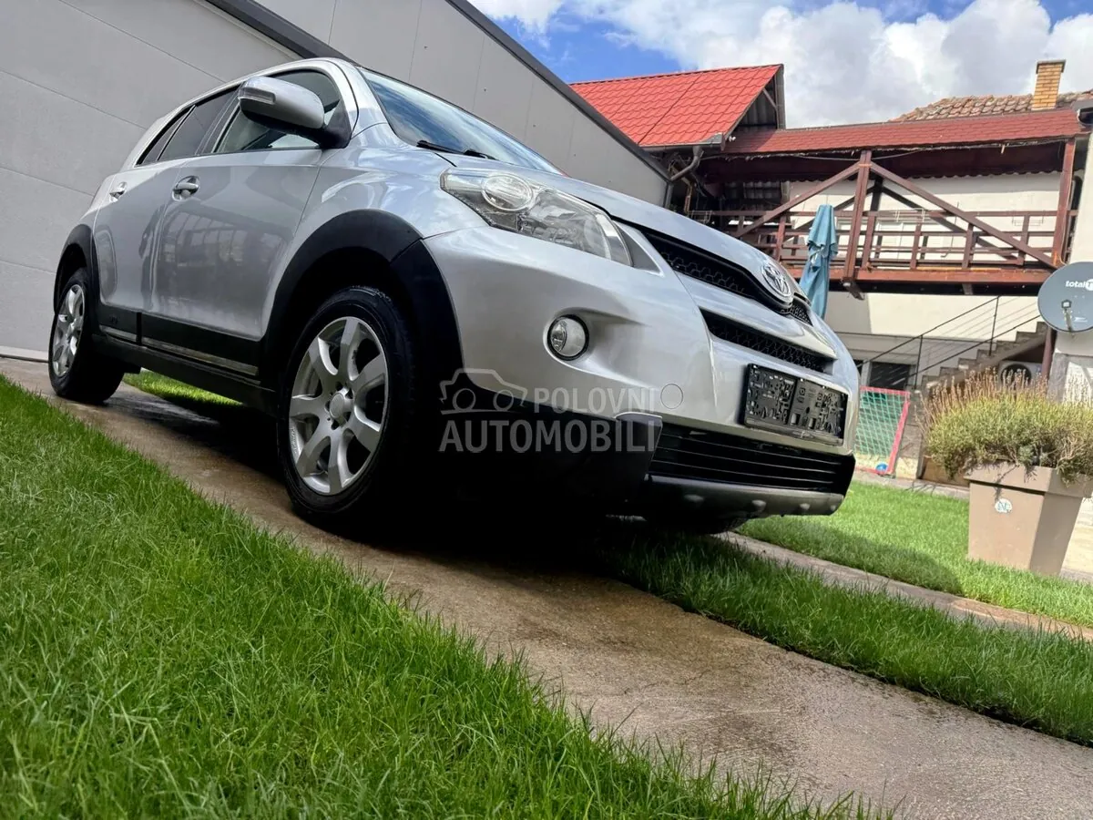 Toyota Urban Cruiser 2009 photo 4