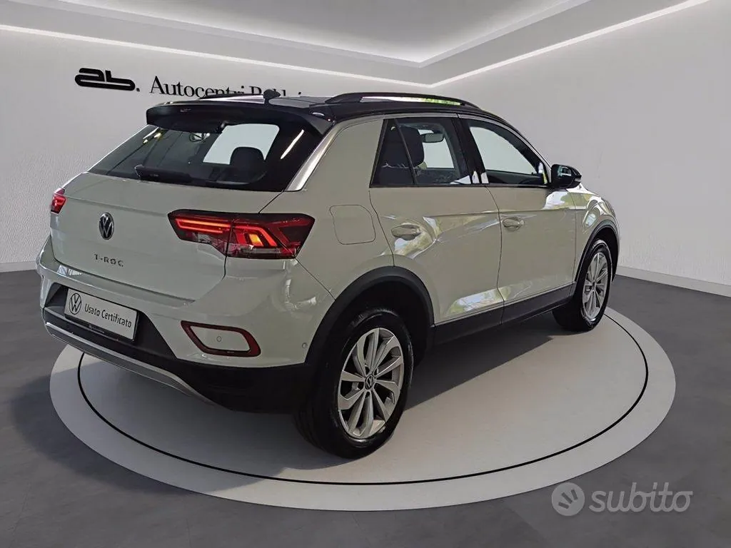 Volkswagen T-Roc 2023 photo 4