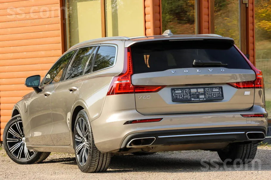 Volvo V60 2021 photo 4