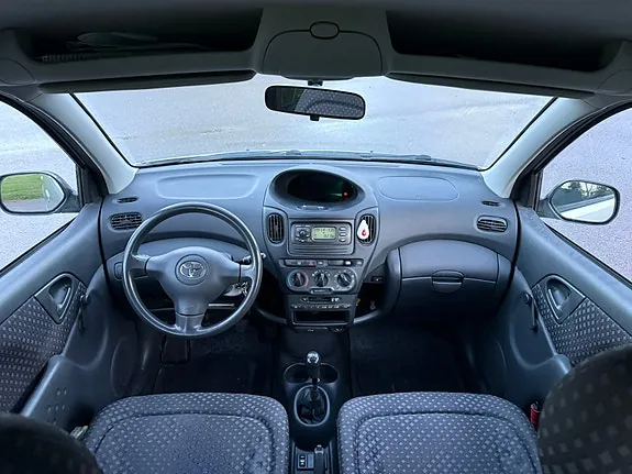 Toyota Yaris Verso 2003 photo 5