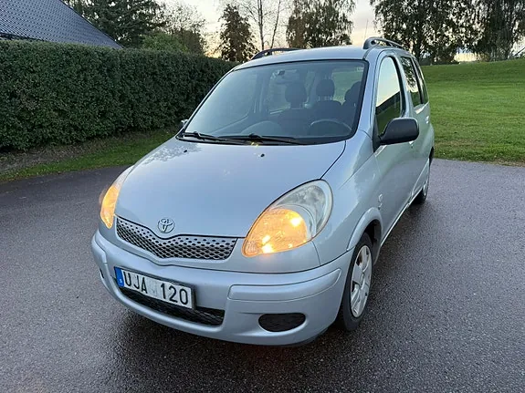 Toyota Yaris Verso