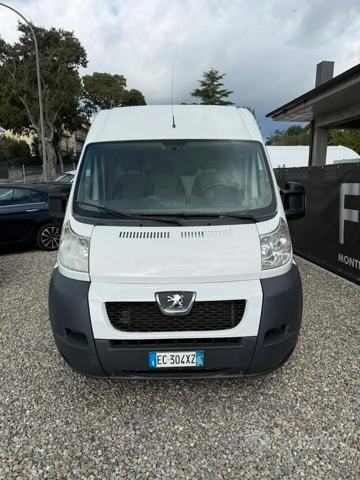 Peugeot Boxer 2010 photo 3