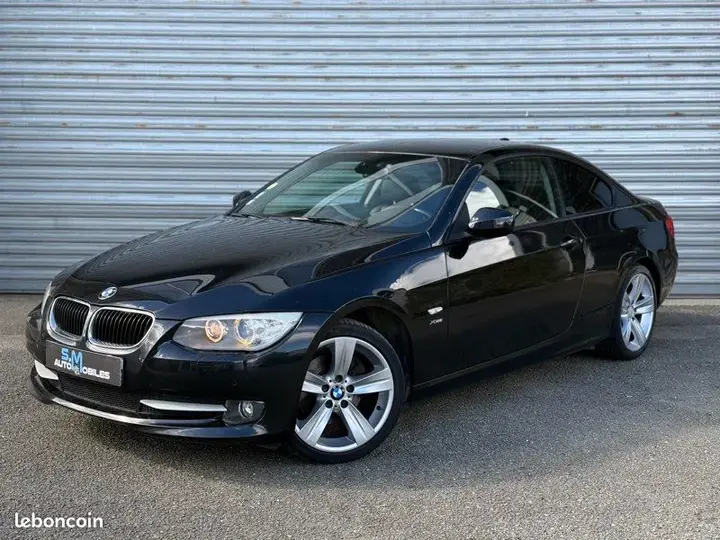 BMW Série 3 2011 photo 2