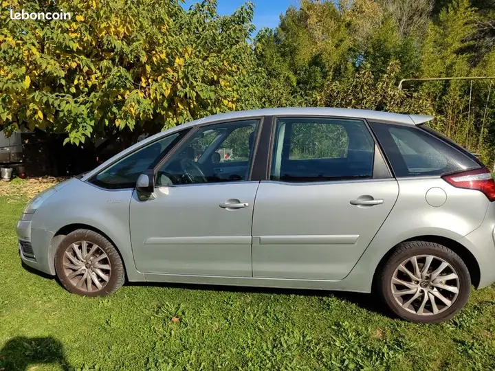 Citroen C4 Picasso 2013 photo 2
