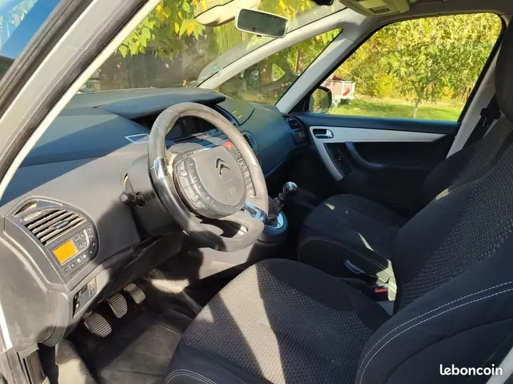 Citroen C4 Picasso 2013 photo 3