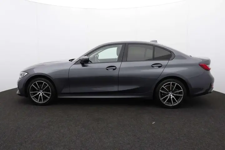 BMW 3 Series 2020 photo 5