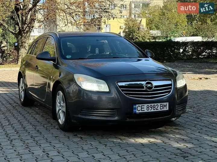 Opel Insignia 2010 photo 2