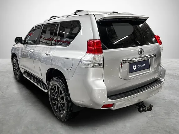 Toyota Land Cruiser 2010 photo 3