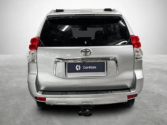 Toyota Land Cruiser 2010 photo 4