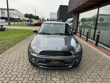 Mini One 2010 photo 2