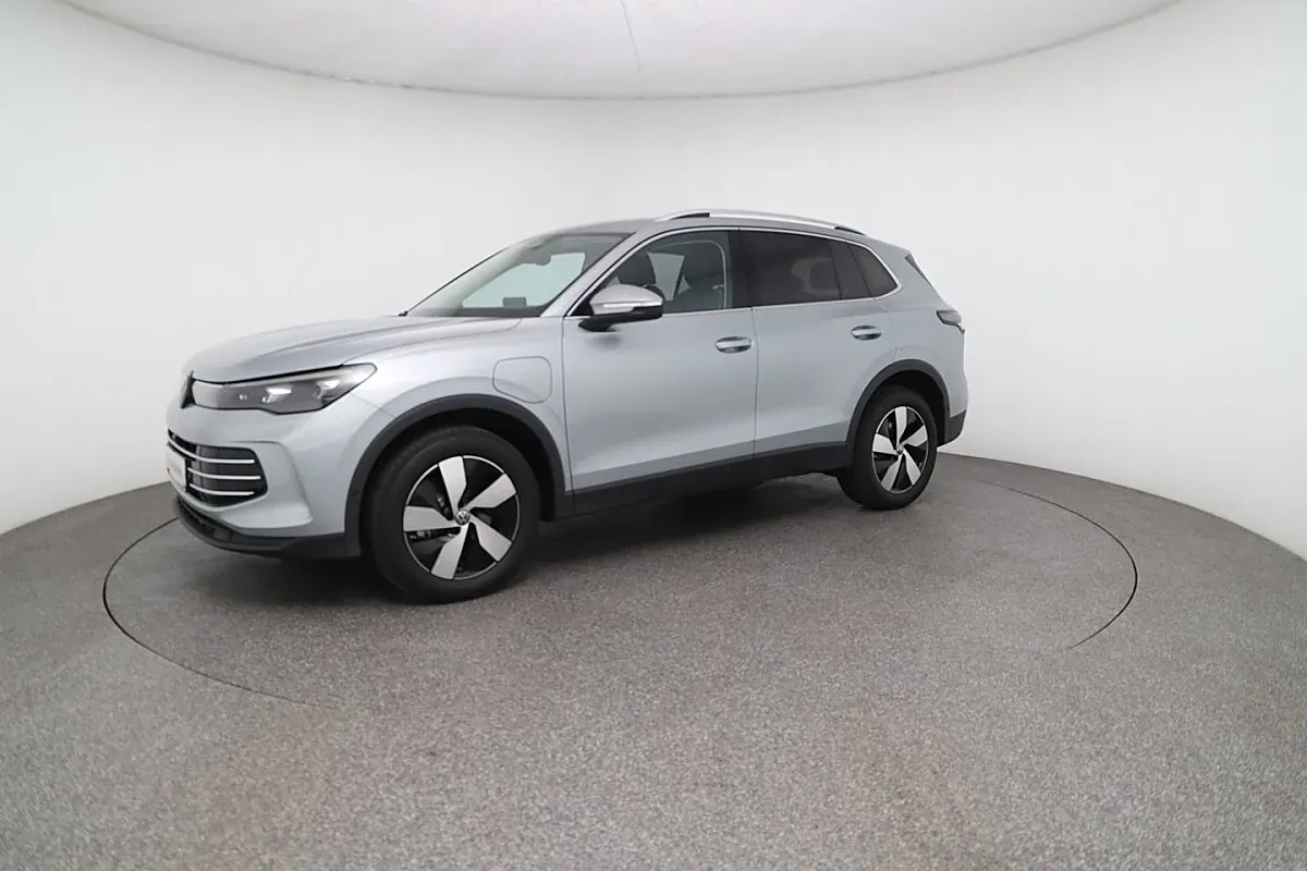 Volkswagen Tiguan 2026 photo 2