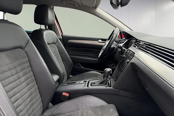 Volkswagen Passat 2021 photo 5