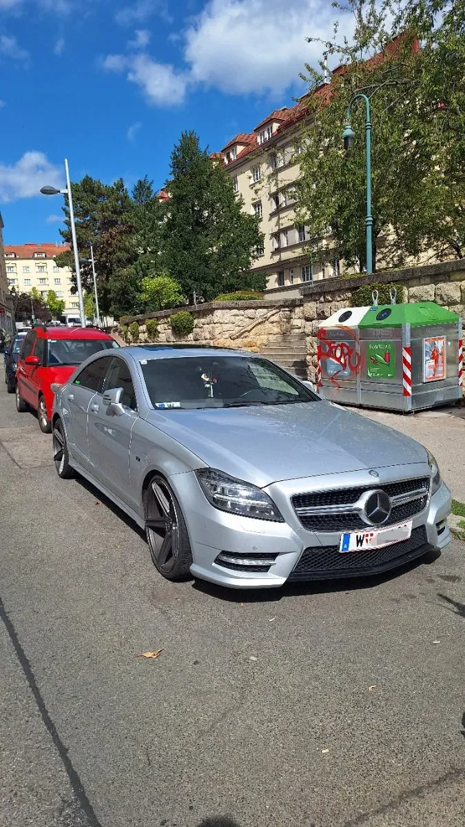 Mercedes-Benz Cls-Class 2011 photo 2