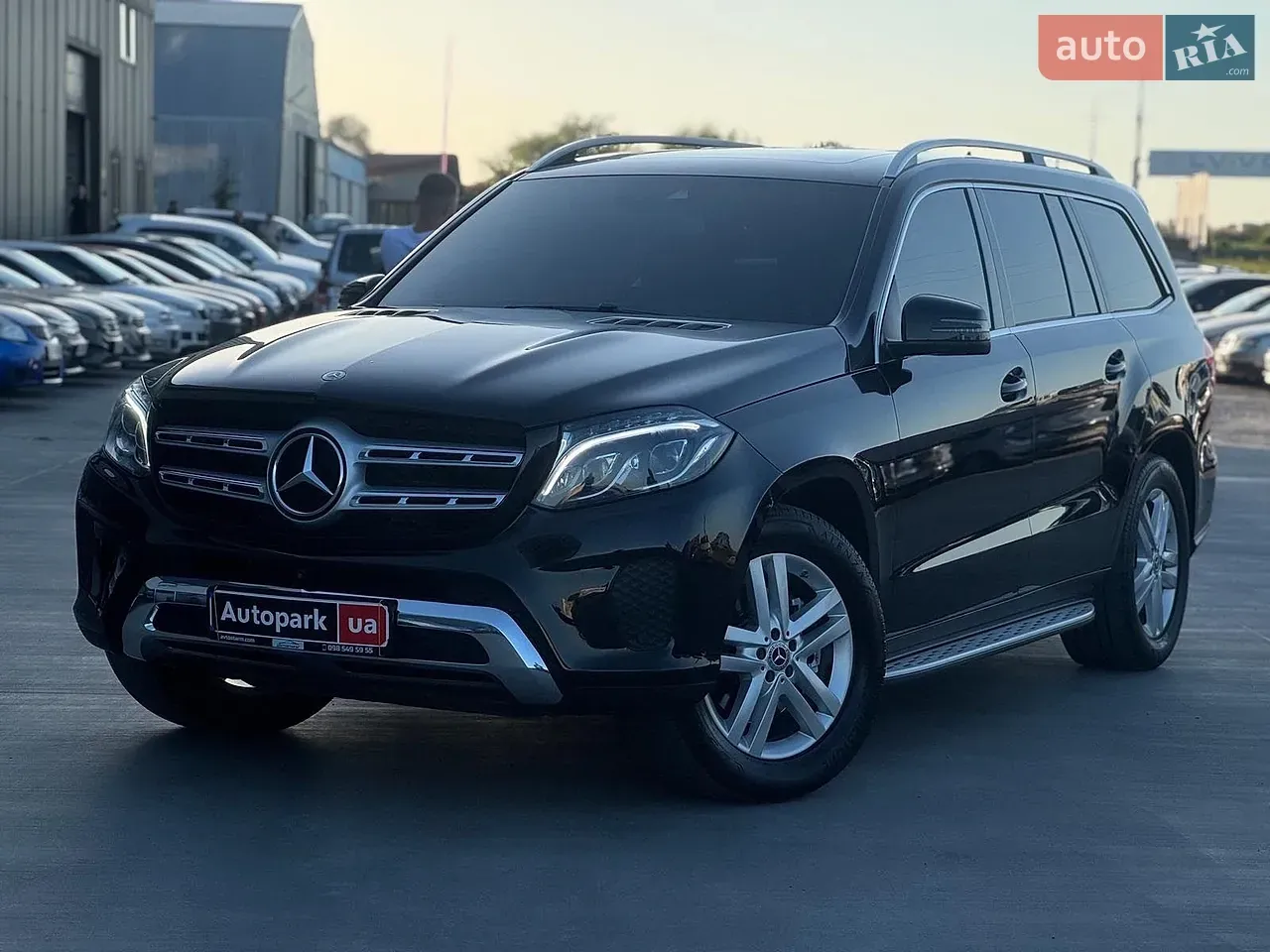 Mercedes-Benz Gls-Class 2017 photo 2