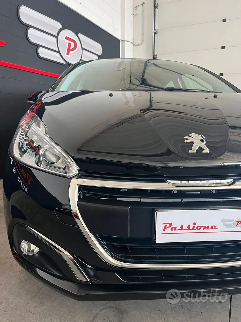 Peugeot 208 2017 photo 5