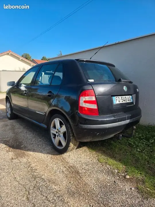 Skoda Fabia 2006 photo 2