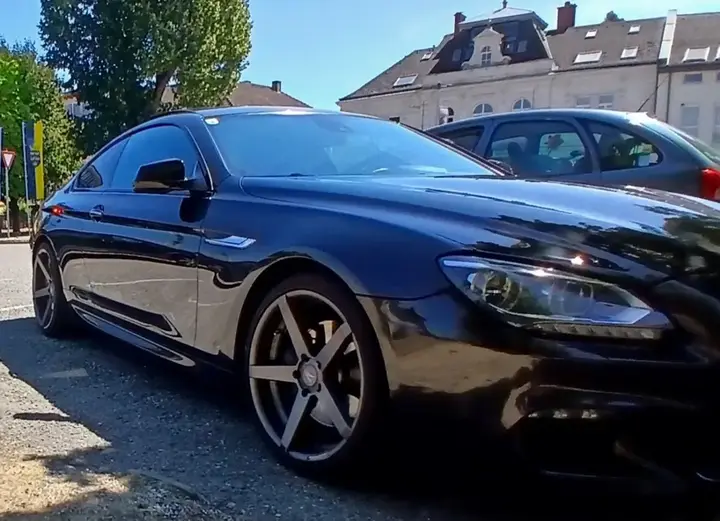 BMW 6 Series 2012 photo 2