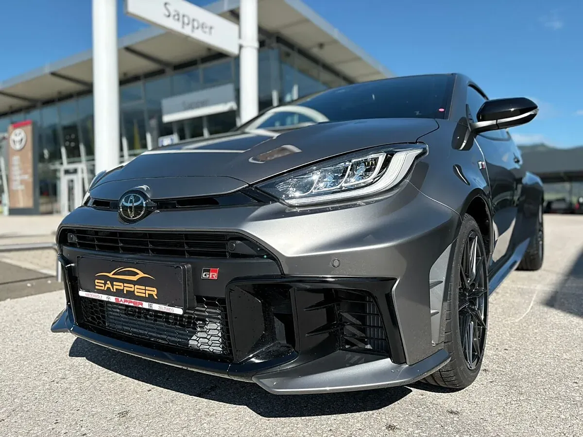 Toyota Yaris 2025 photo 2