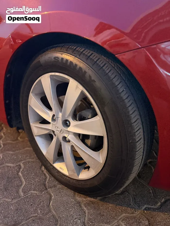 Hyundai Grand Starex 2013 photo 2