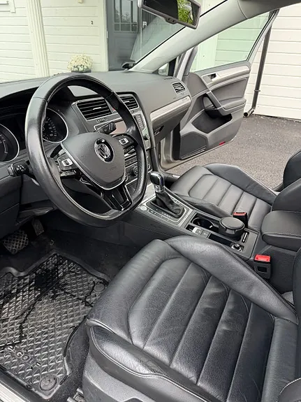 Volkswagen E-Golf 2016 photo 4