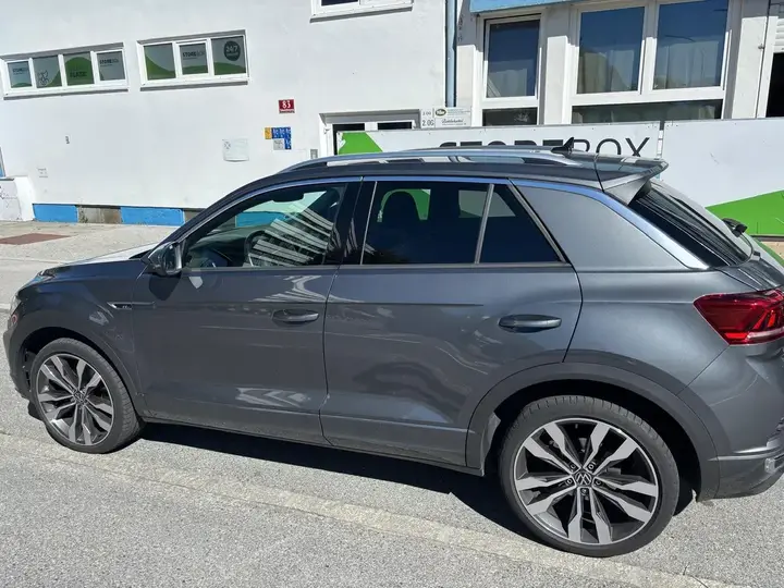 Volkswagen T-Roc 2021 photo 2