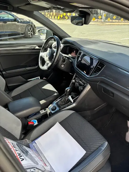 Volkswagen T-Roc 2021 photo 3