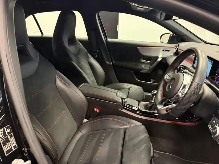 Mercedes-Benz A-Class 2019 photo 4