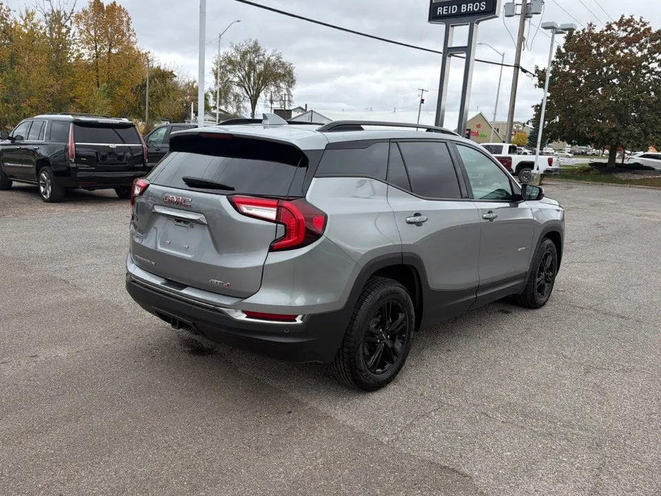 GMC Terrain 2024 photo 5