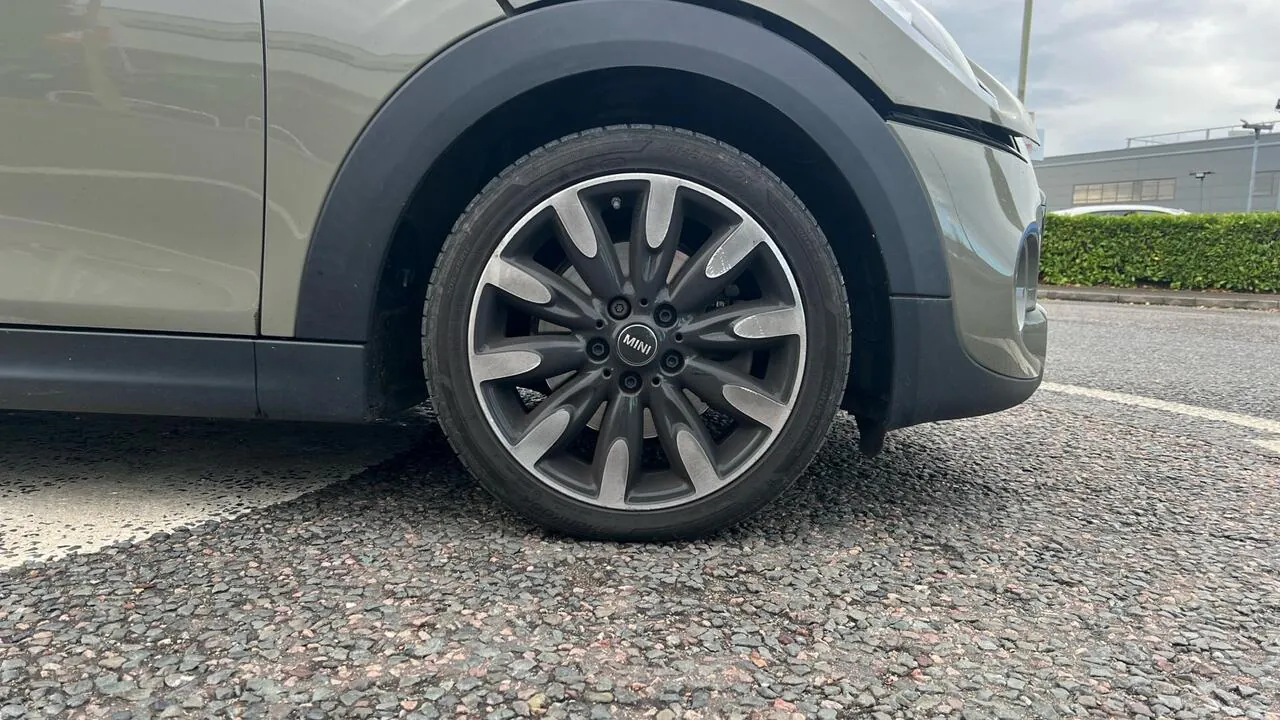 Mini Cooper S 2019 photo 4