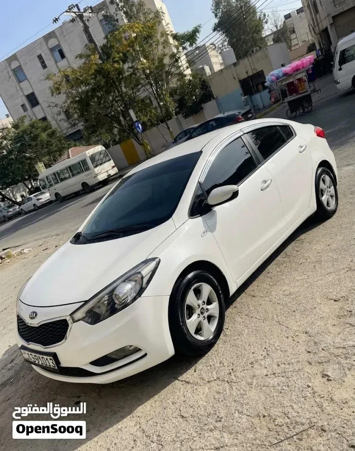 Kia K3 2015 photo 2
