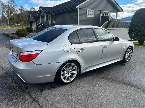 BMW 520D 2009 photo 2