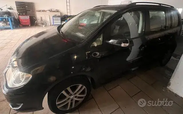 Volkswagen Touran 2007 photo 2