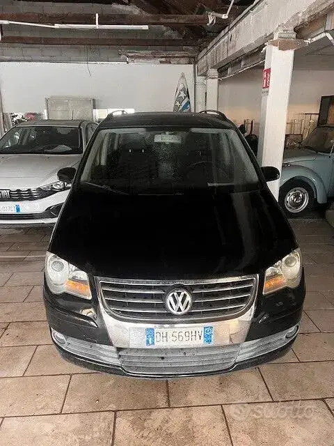 Volkswagen Touran 2007 photo 3