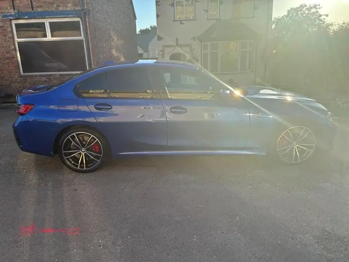 BMW 3 Series 2023 photo 4