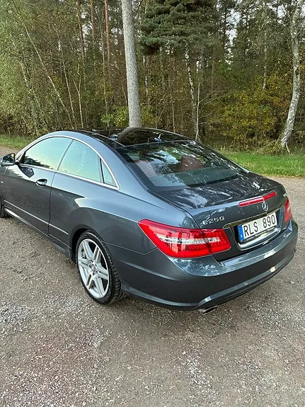 Mercedes-Benz E250 2011 photo 3