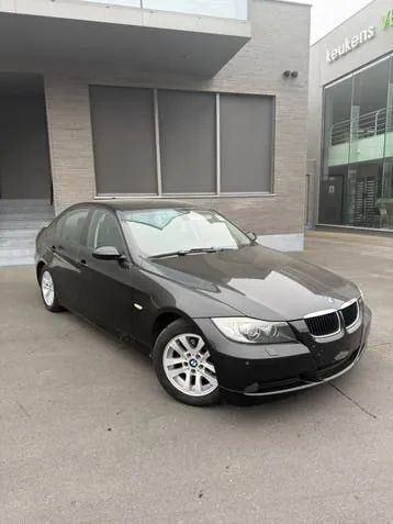 BMW 318I 2007 photo 3