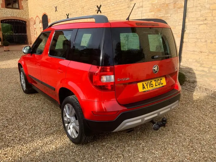 Skoda Yeti 2016 photo 3