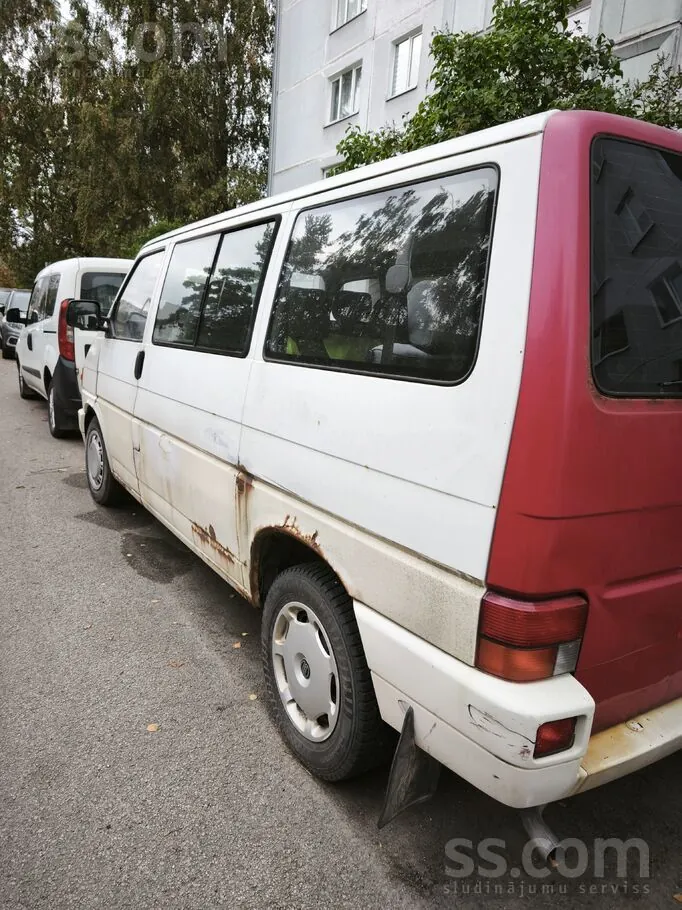 Volkswagen Caravelle 1995 photo 4