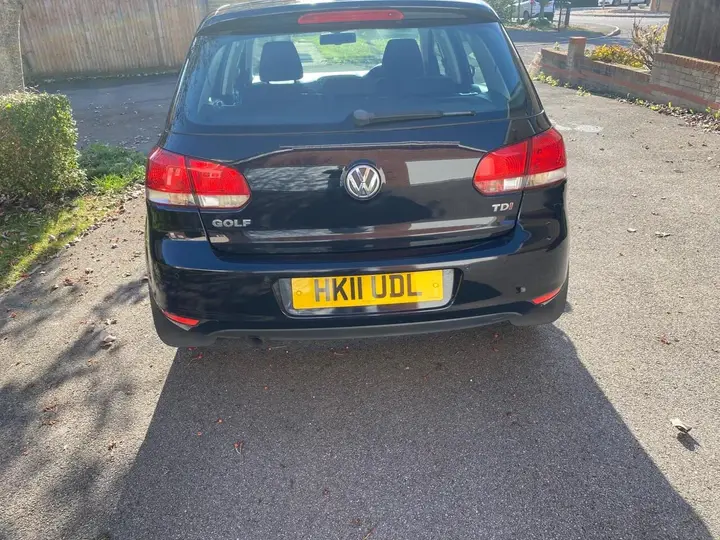 Volkswagen Golf 2011 photo 3