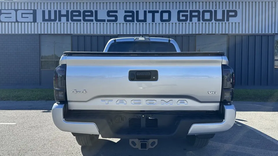 Toyota Tacoma 2023 photo 5