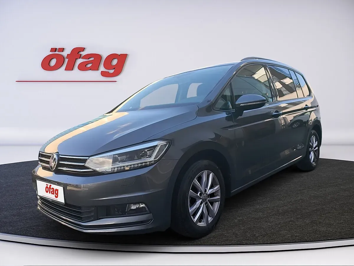 Volkswagen Touran 2018 photo 2