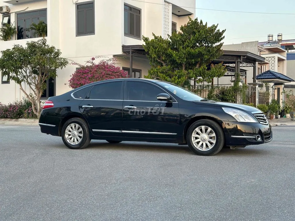 Nissan Teana 2010 photo 3