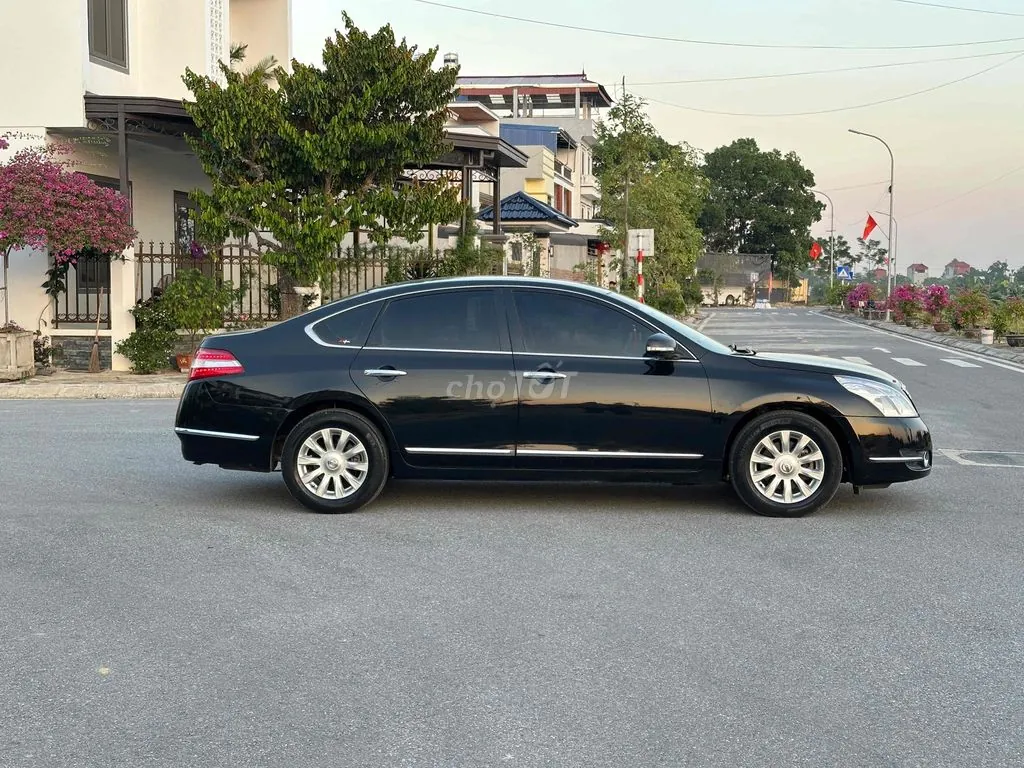 Nissan Teana 2010 photo 4