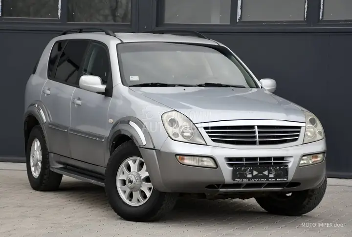 KG Mobility Rexton 2005 photo 2